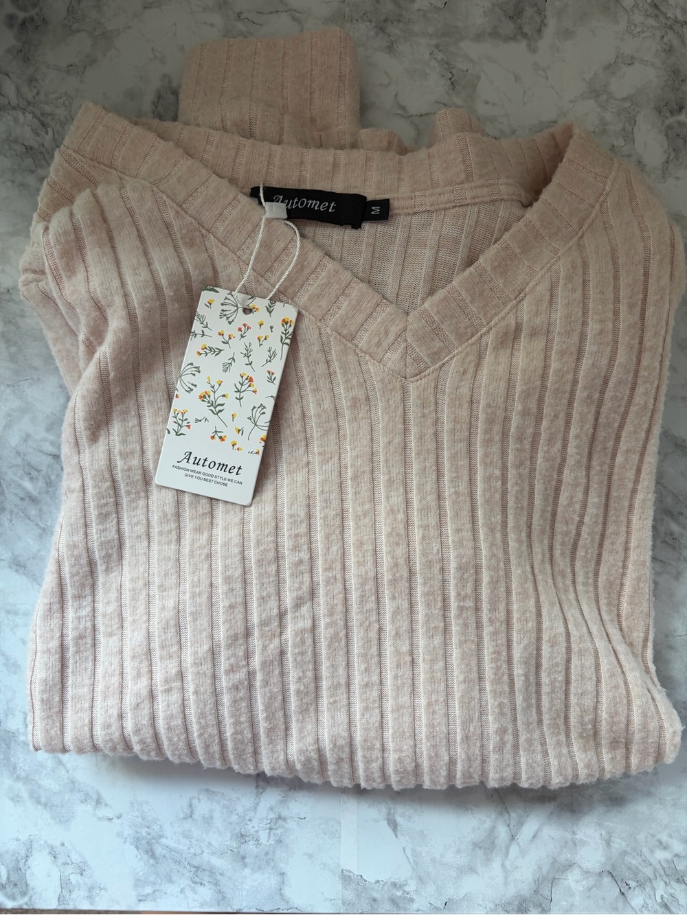 Automet Women's Ribbed V-Neck Sweater in Blush Pink